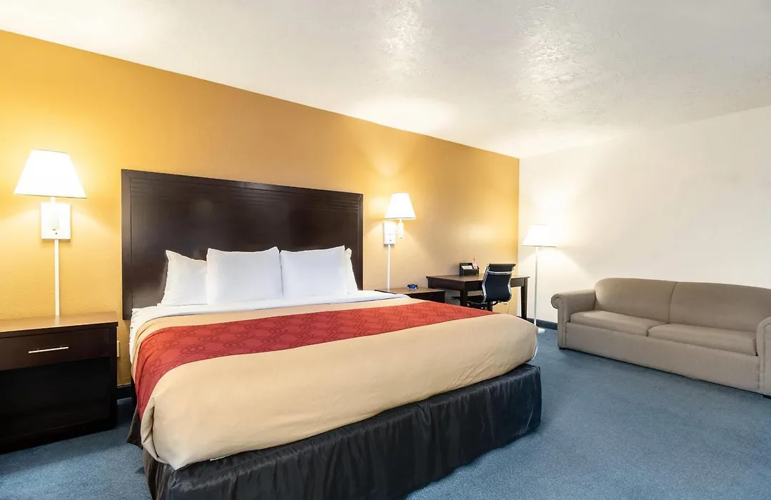 Econo Lodge Corvallis Near University-1